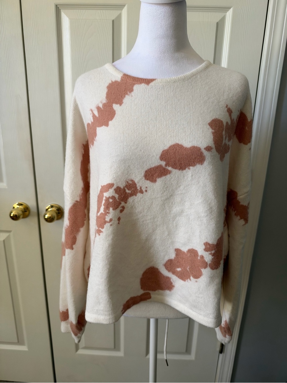 Sweater, knit, cream/brown, size Large